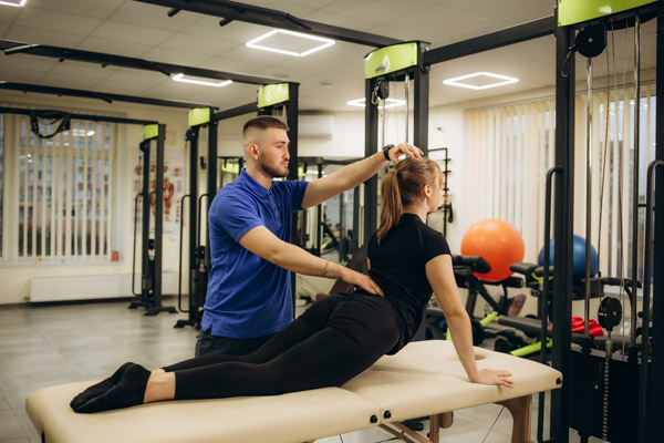 From Sports Injuries To Everyday Aches: How Chiropractors Can Help